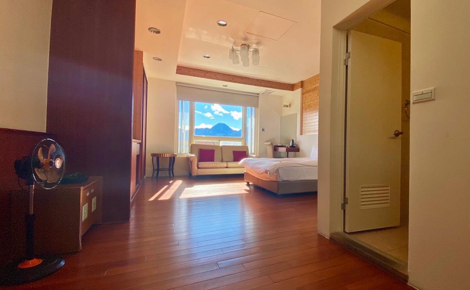 Ailiga Travel Villa Ren'ai Room photo